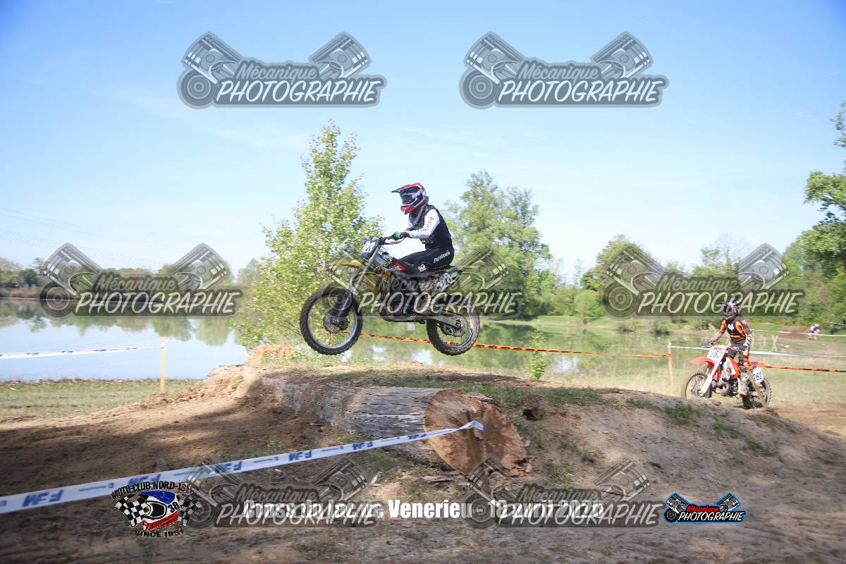 1227256