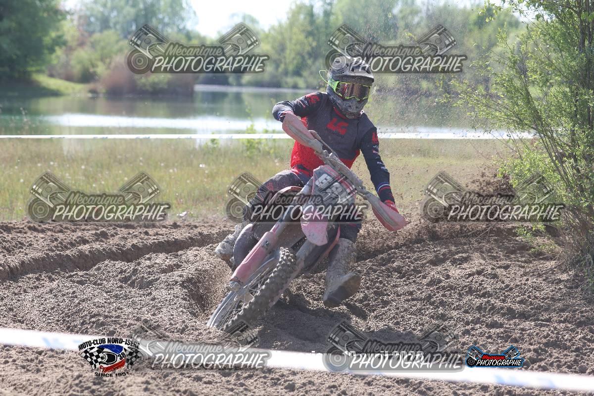 1225953