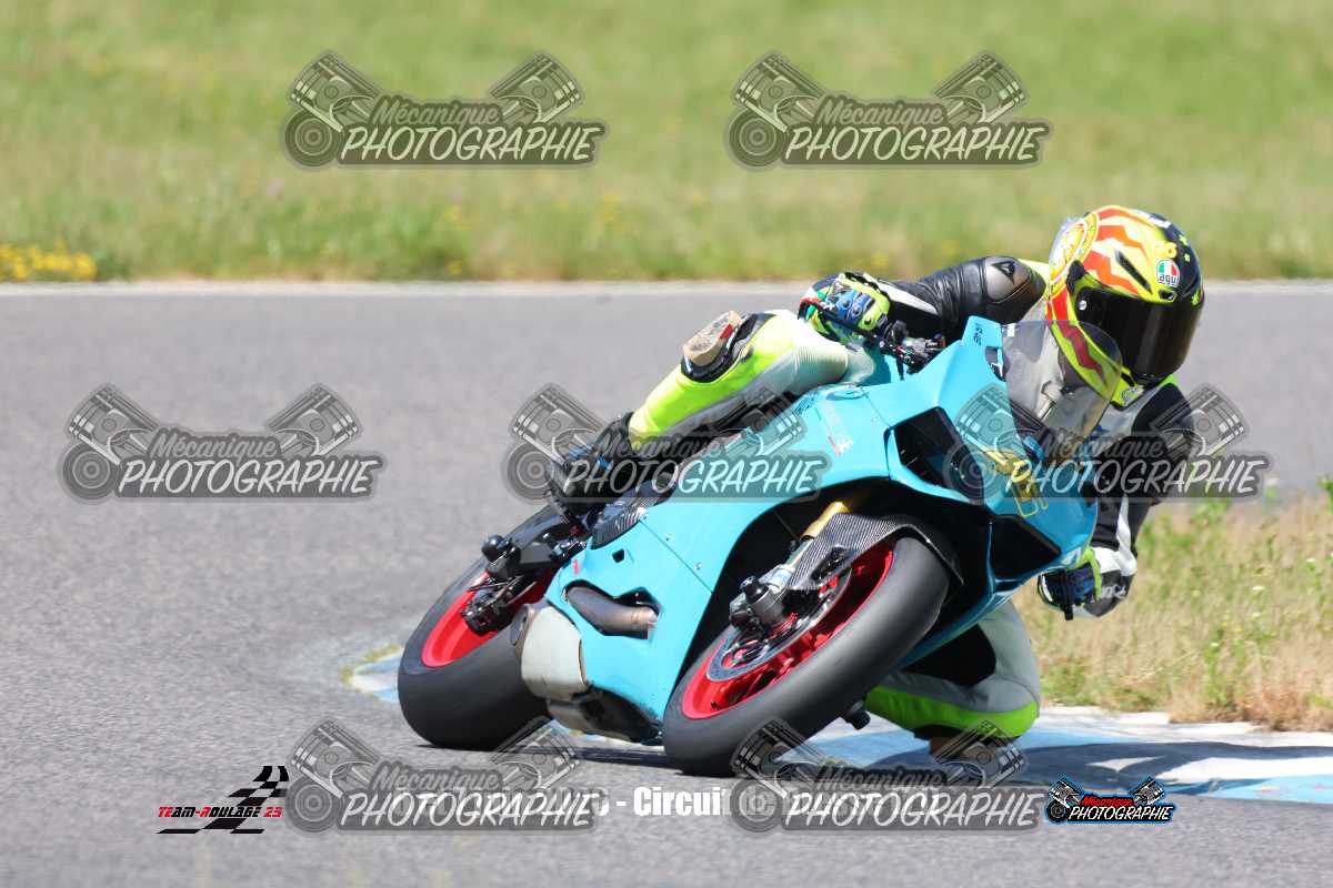 1242553